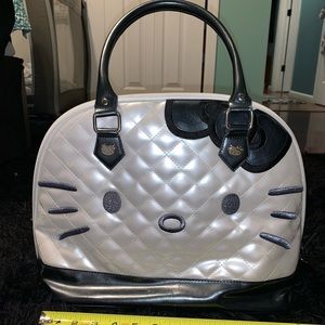 - Full Size—Loungefly loves hello kitty white quilted full size dome bag